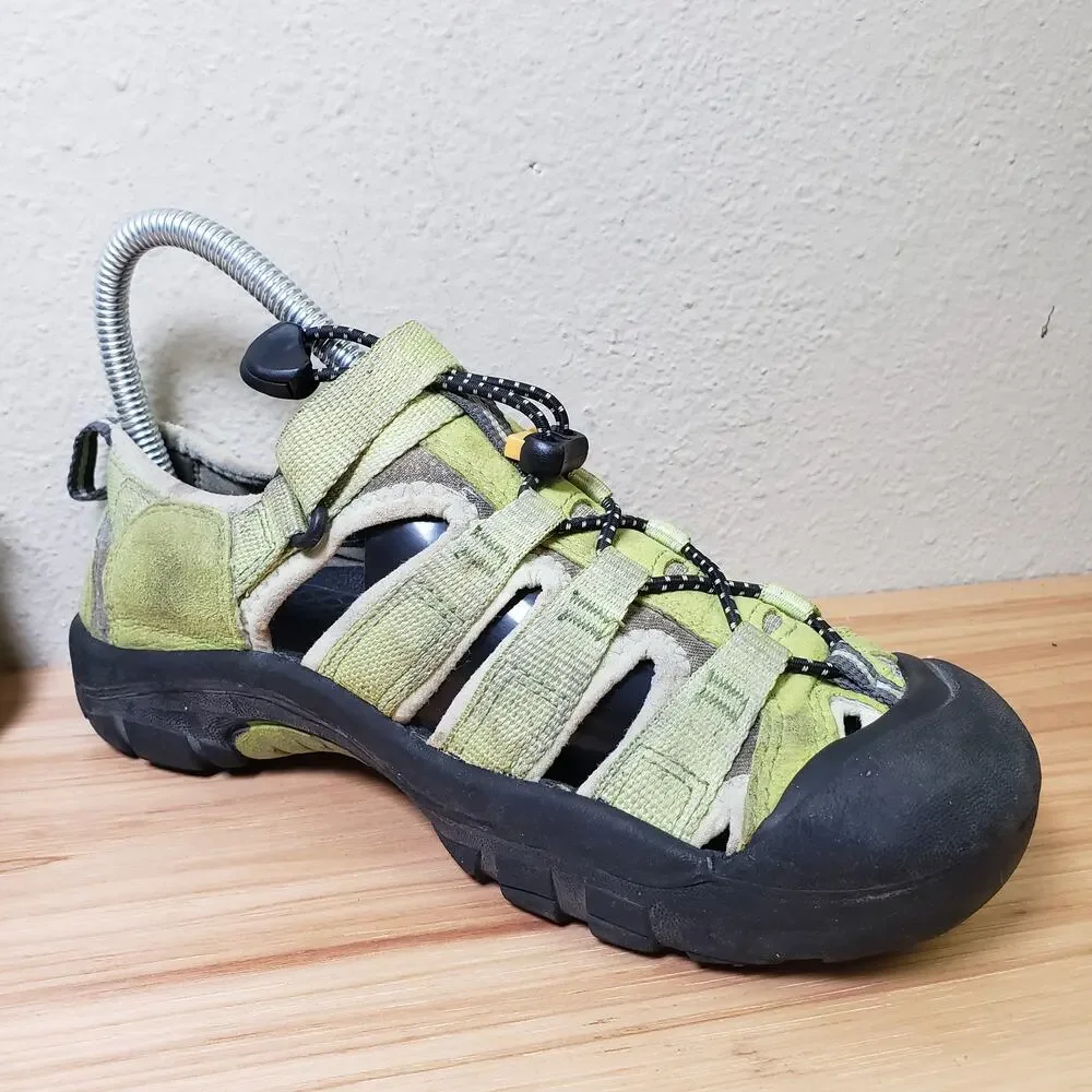 Keen Kids Size‎ 4 Water Shoes Hiking Sandal Light Green Outdoor Camping Gorpcore